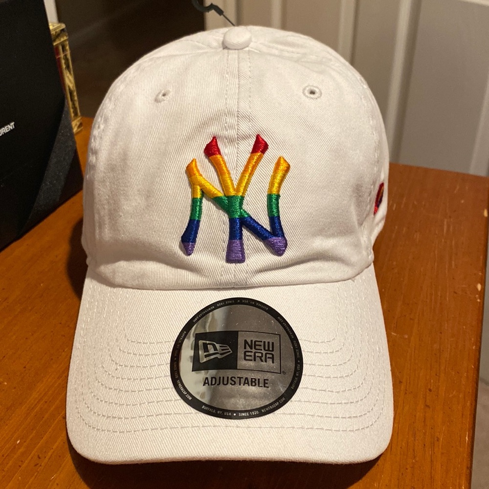 🏳️‍🌈New Era Adjustable Yankees Hat🏳️‍🌈 BRAND NEW NEVER WORN